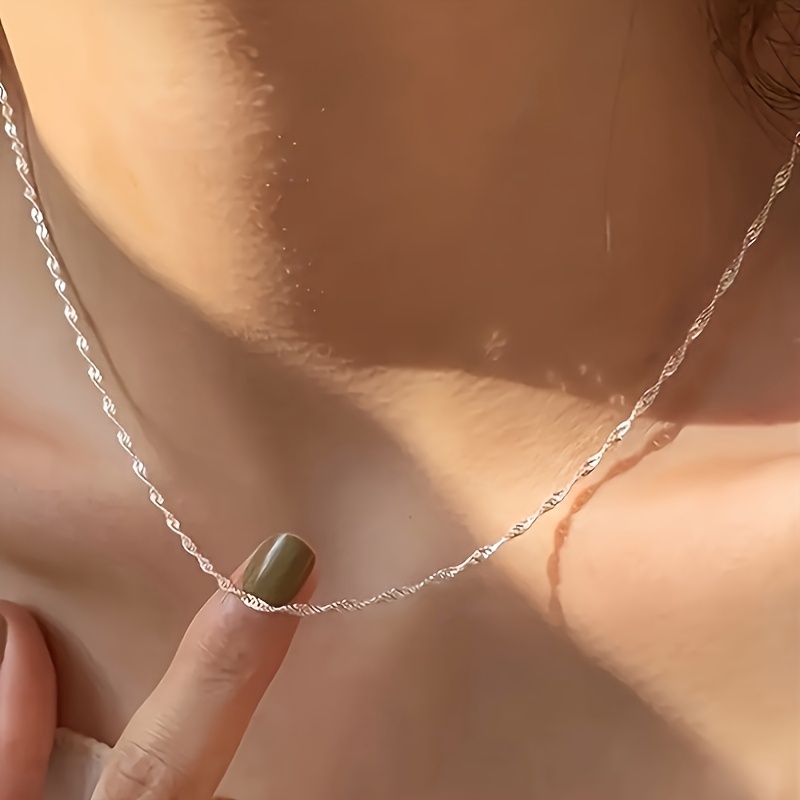 Unisex S925 Silver Twisted Chain Necklace — Versatile Clavicle Chain
